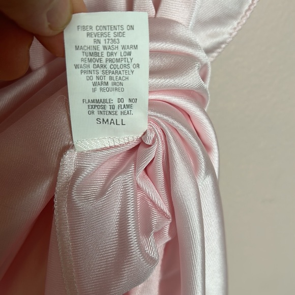 Set of Komar Vintage Light Pink Embroidered Chemise and Robe size small - Picture 14 of 14